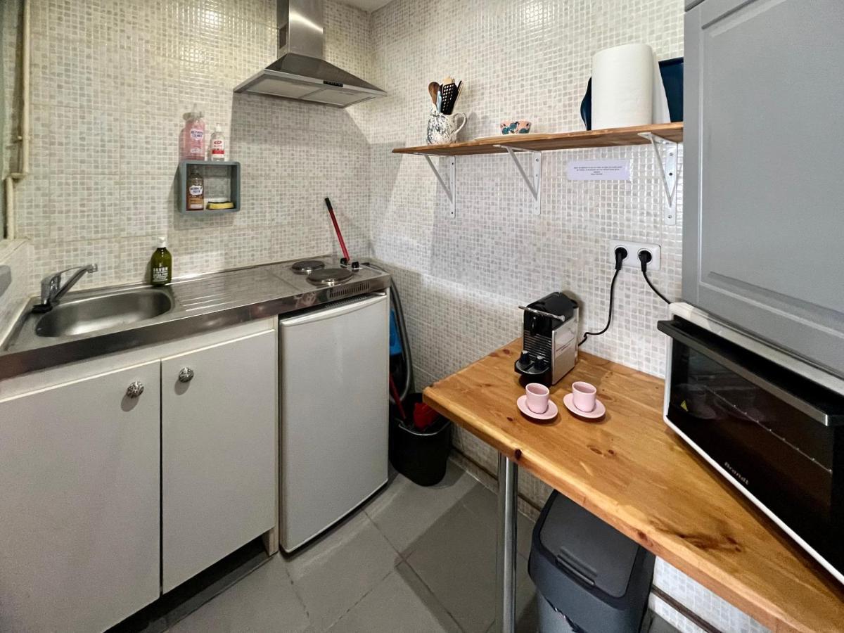 La Courette - T2 Plus Parking Gratuit Nîmes Kültér fotó